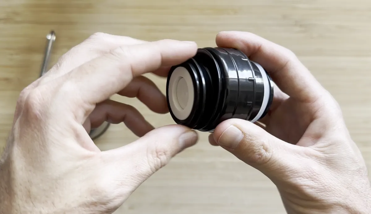 how to clean a thermos lid