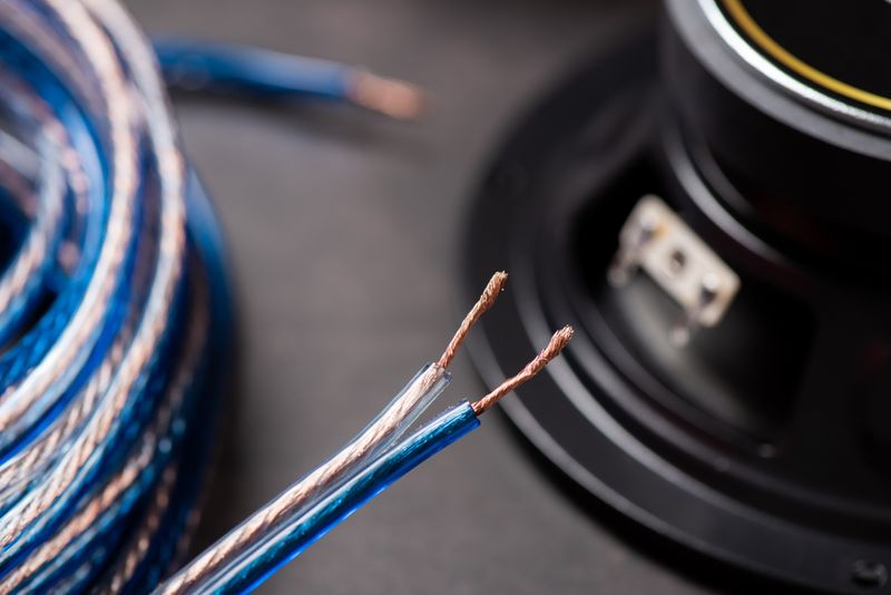 can you cut speaker wire