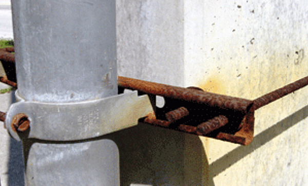 brass and galvanized steel be used together