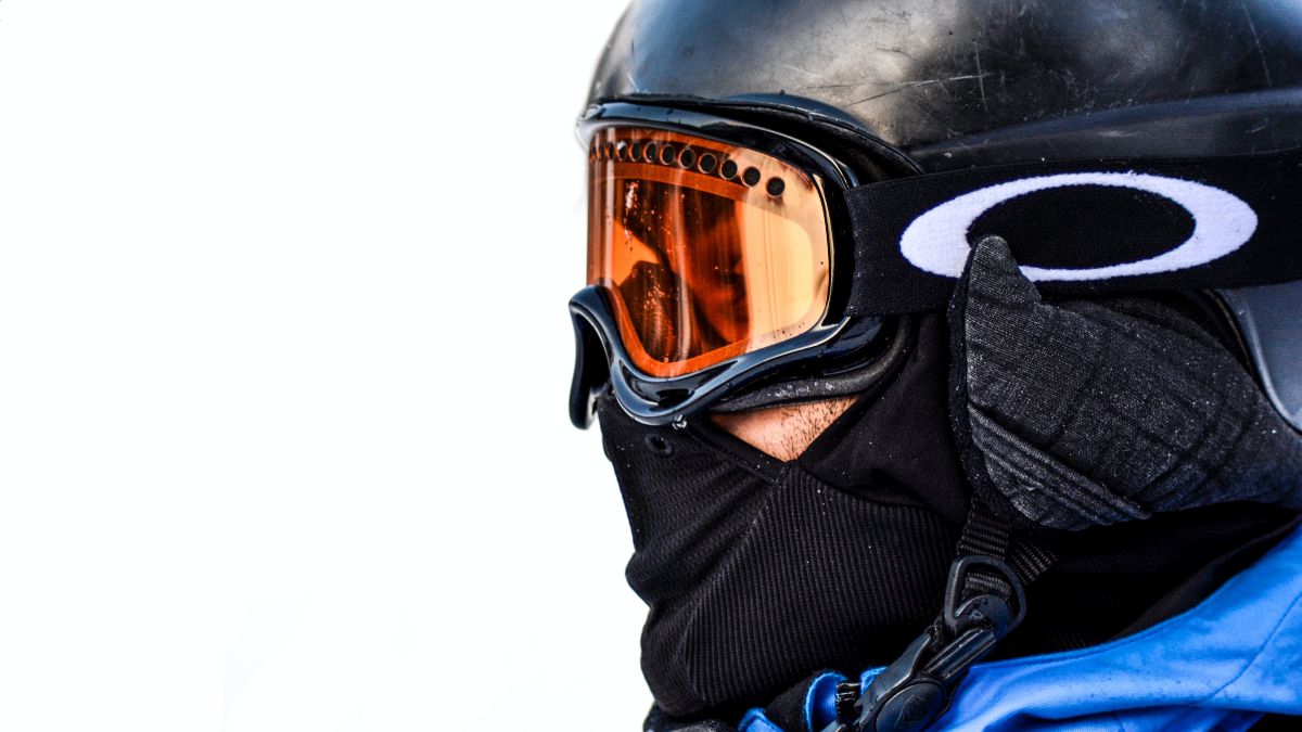 The Ultimate Guide to Bucket Helmet Safety and Style