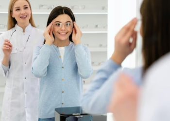 Eye Care: Minimizing Dark Circles, Puffiness, and Fine Lines