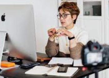 Virtual Assistant Vs. Employee