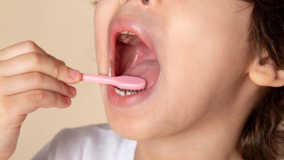 Tongue Scraper: Unveiling the Secrets of Oral Wellness