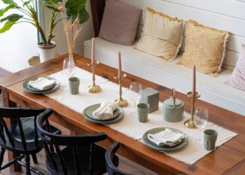 Solid Wood Dining Tables