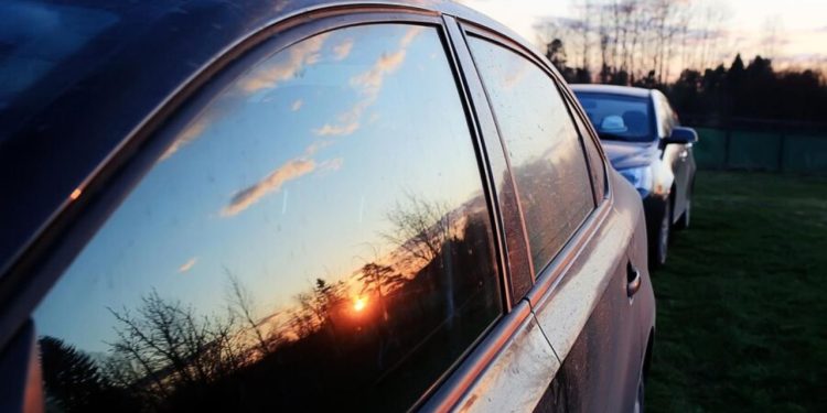 Is 205 Tinted Window Darker or 355